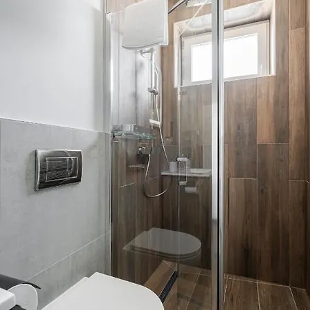 Apartament Radnoti *