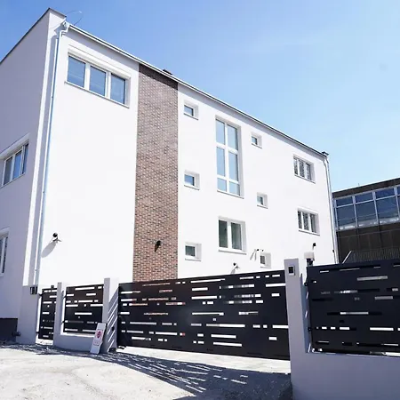 Apartament Radnoti *