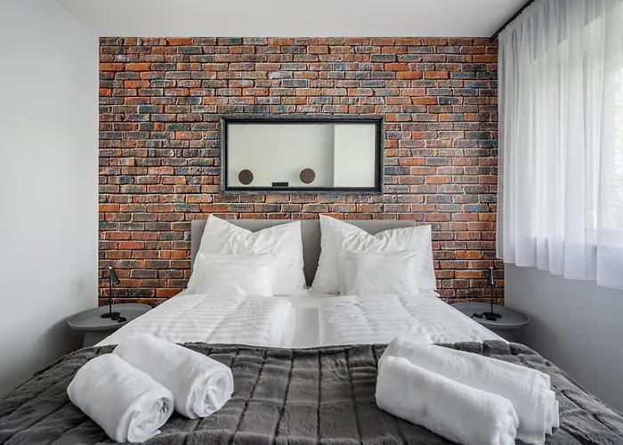 Radnoti Apartament *