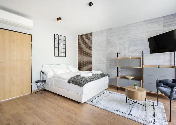 Radnoti Apartament *